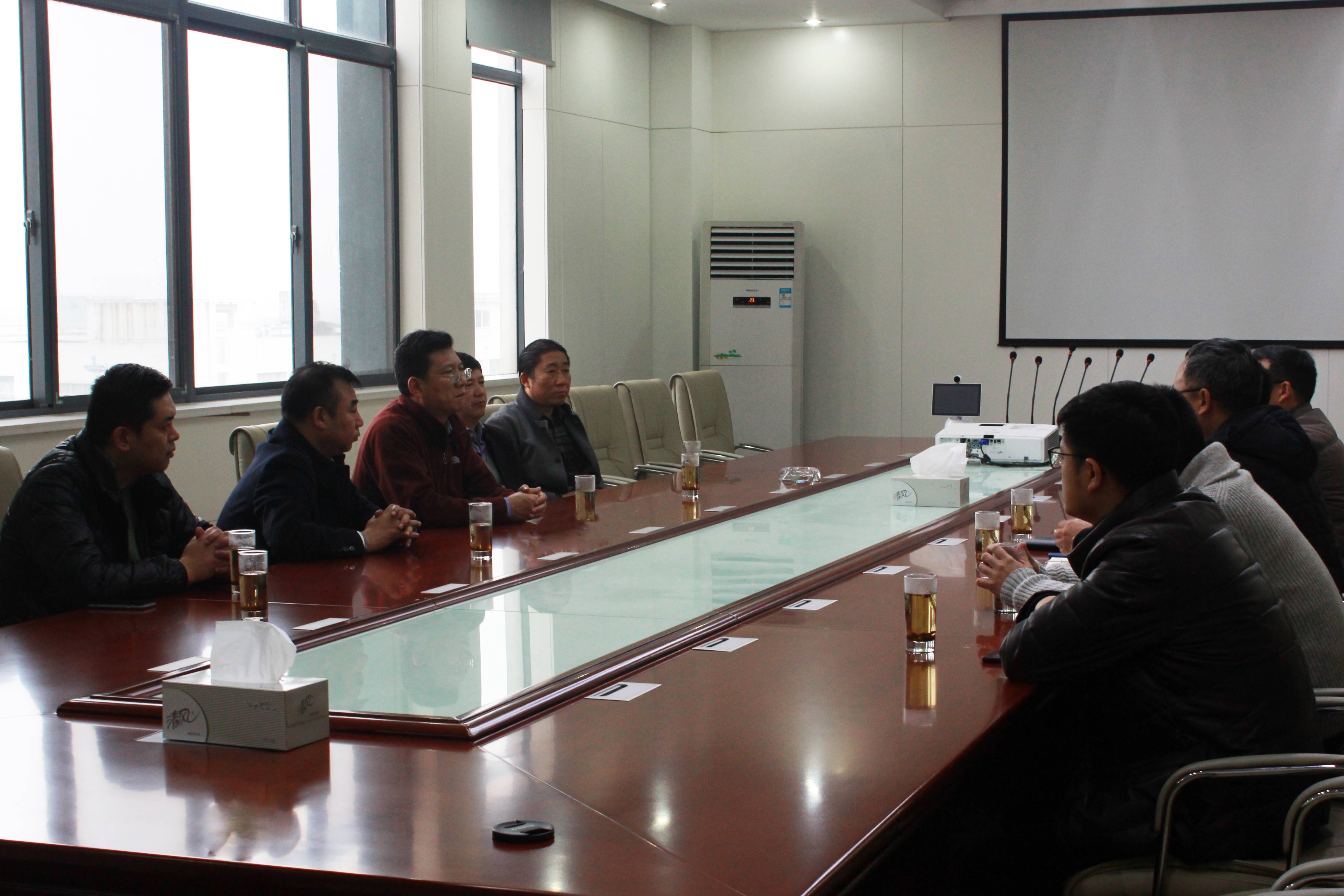 苏州工业园区管委会领导莅临东吴黄金参观指导（images 1）